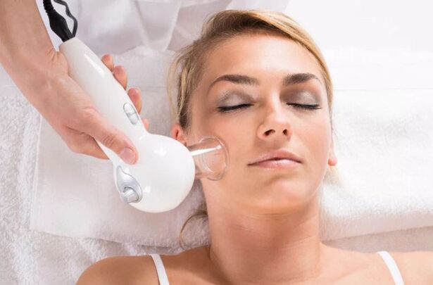 The vacuum massage procedure will help clean your facial skin and smooth out wrinkles