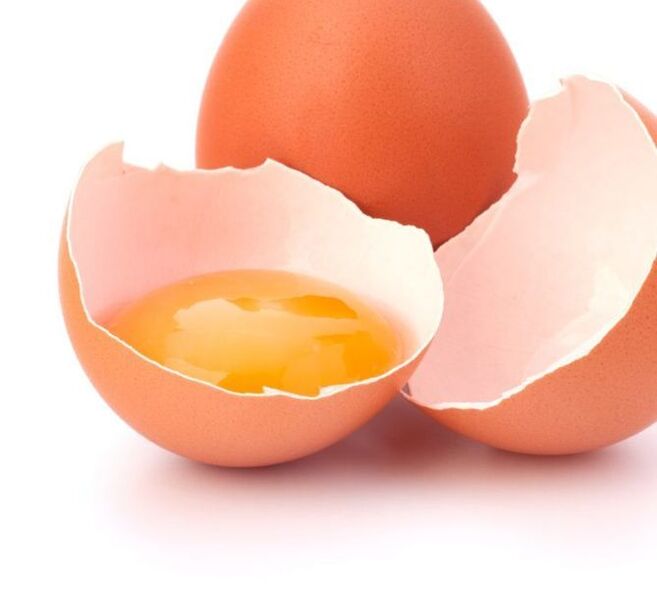 eggs to make a rejuvenating mask